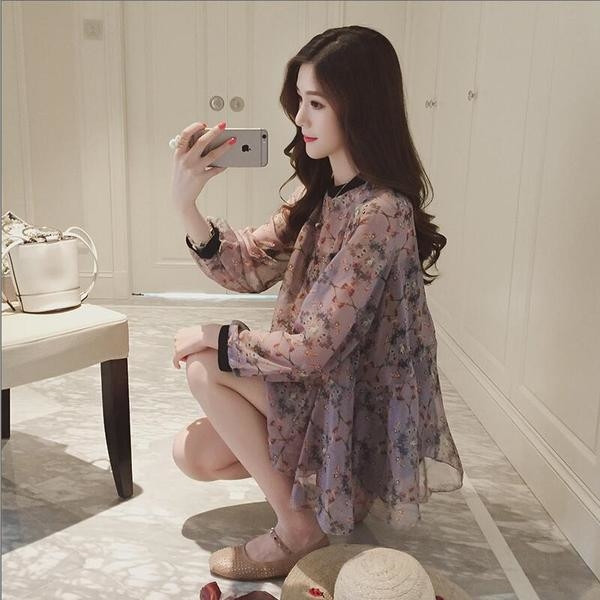 Cămașă de damă din șifon în două părți cu motive florale în mai multe culori