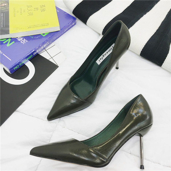 Γυναικεία παπούτσια με  ψηλό τακούνι  - διάφορα χρώματα