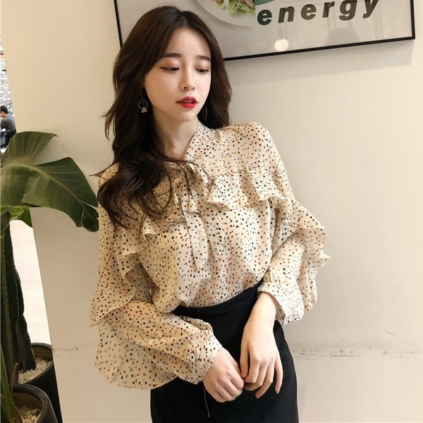 Cămașă de damă proaspătă cu volan și cravate în două culori