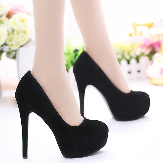 Pantofi eleganti de dama cu toc, rotunjiti in negru si rosu