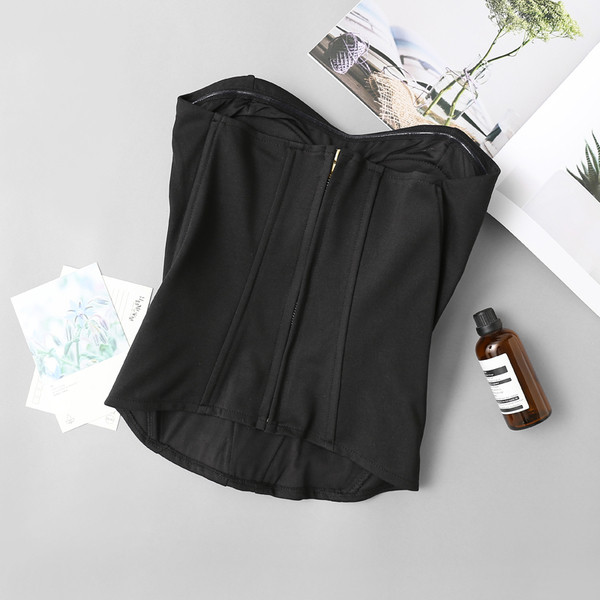 Γυναικείο  κομψό μπουστάκι σε δύο χρώματα μεκούμπομα στην πλάτη 