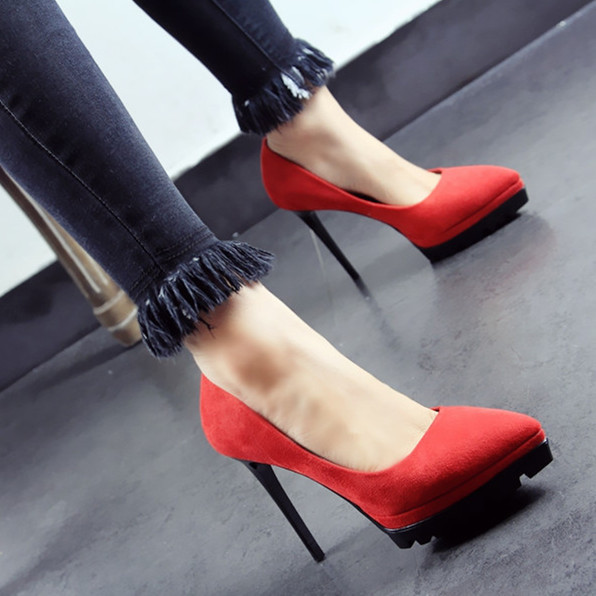 Pantofi de damă cu toc înalt ascuțit - mai multe culori