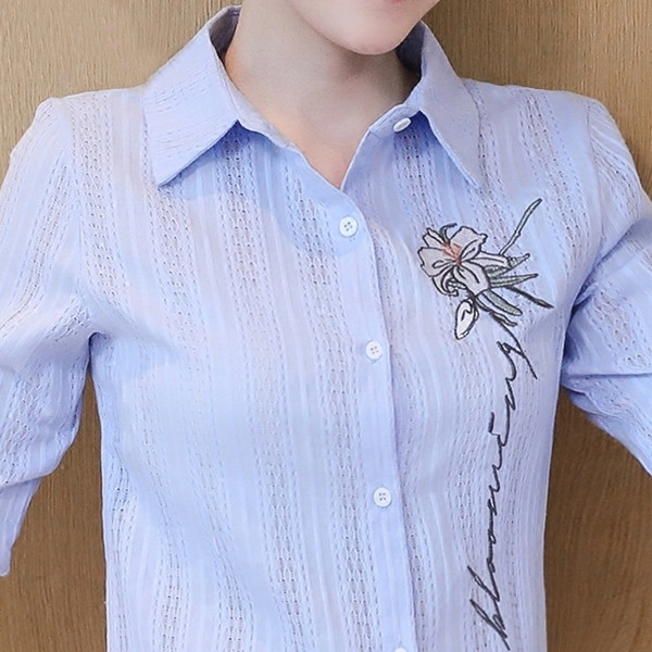 Cămașă subțire din bumbac cu broderie în trei culori pentru doamne