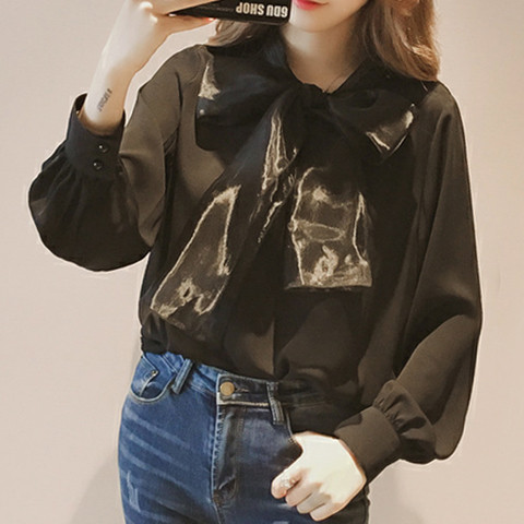 Cămașă de șifon de damă cu mâneci lungi și largi și o panglică mare în trei culori