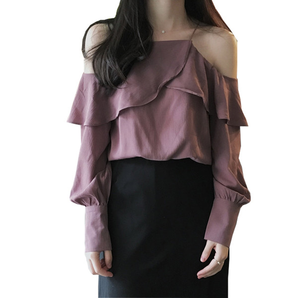 Camasa moderna de dama cu umerii goi, decorata cu volane