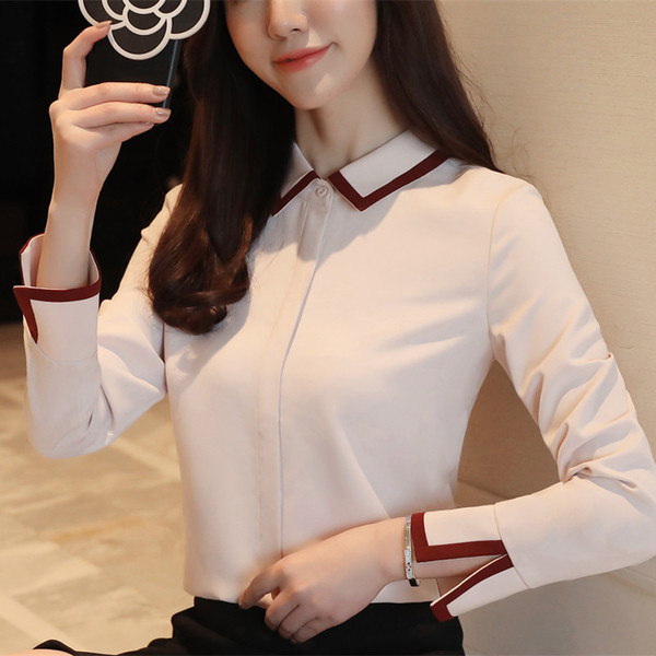 Cămașă elegantă de damă subțire cu manșetă deschisă, decorată cu o a doua culoare