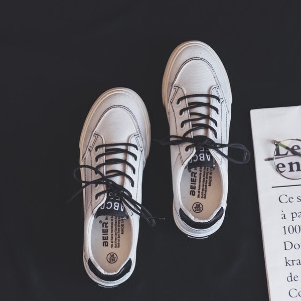 Adidași unisex din piele în trei culori - alb, negru și maro