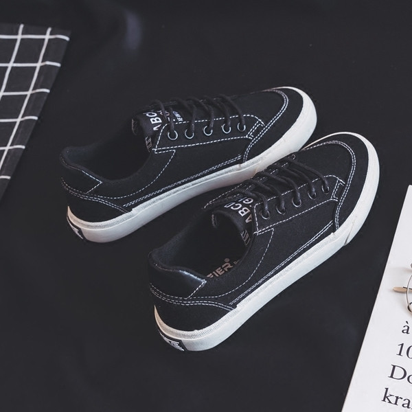 Adidași unisex din piele în trei culori - alb, negru și maro