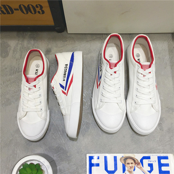 Tenisi casual barbatesti cu elemente laterale colorate