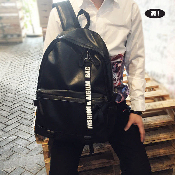 Rucsac barbatesc din piele ecologica cu bretele moi - mai multe modele in negru