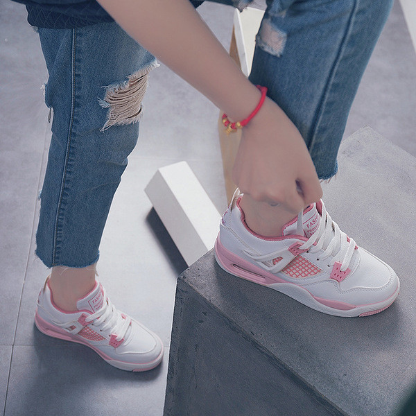 Adidași de vară damă cu elemente suplimentare pentru conexiuni și plasă