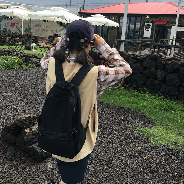 Rucsac de damă potrivit pentru călătorii în negru