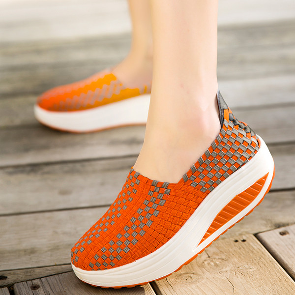 Adidasi sport de dama cu talpa rotunjita confortabila in mai multe culori