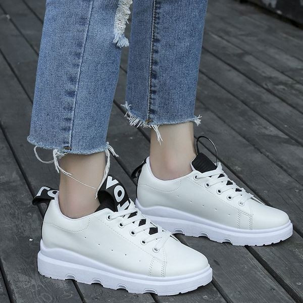 Model nou de adidasi de vara dama cu elemente colorate