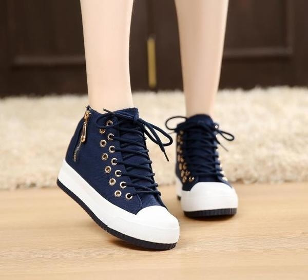 Tenisi casual dama cu elemente metalice si fermoar celular