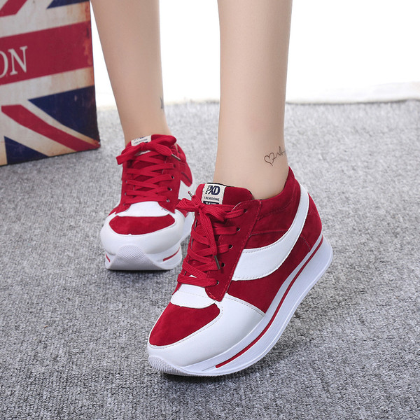 Adidasi sport de dama in doua culori cu talpa joasa rotunjita