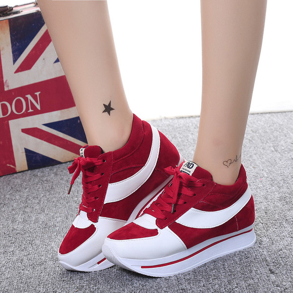 Adidasi sport de dama in doua culori cu talpa joasa rotunjita