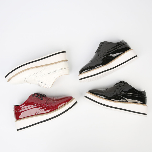 Pantofi de dama din piele lacuita cu talpa plate in mai multe culori