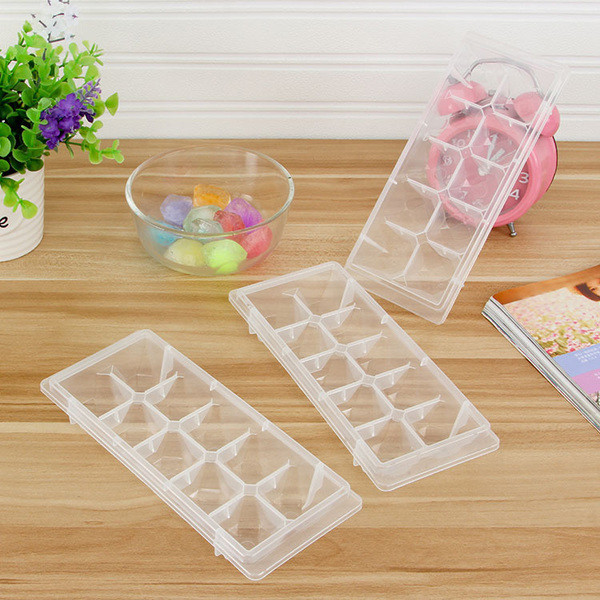 Νέα και ενδιαφέροντα σχήματα για πάγος σε μορφή σταφύλιας, ανανάς, μήλα, φράουλες και άλλα.