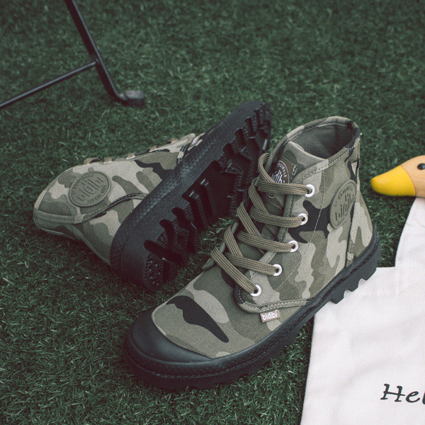 Γυναικεία αθλητικά παπούτσια σε διάφορα χρώματα με σκληρή σόλα