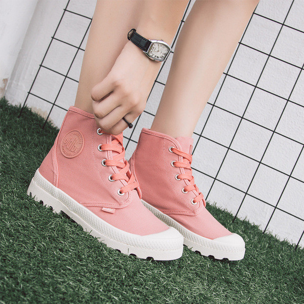 Γυναικεία αθλητικά παπούτσια σε διάφορα χρώματα με σκληρή σόλα