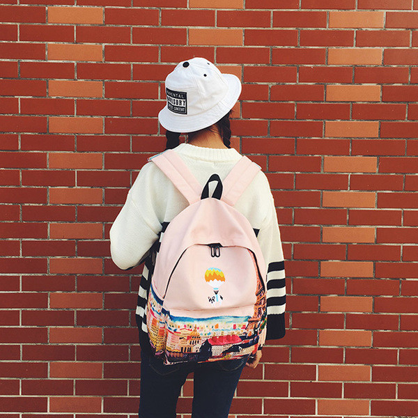 Rucsac de dama cu imprimeu interesant in mai multe culori