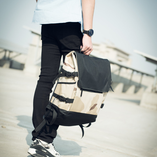 Rucsac pentru bărbați cu imprimeu interesant potrivit pentru călătorii - mai multe modele