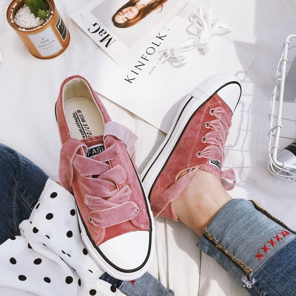 Tenisi dama cu cravate din piele intoarsa in mai multe culori