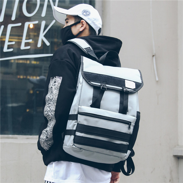 Ανδρικό σακίδιο κατάλληλο για ταξίδια σε διάφορα χρώματα