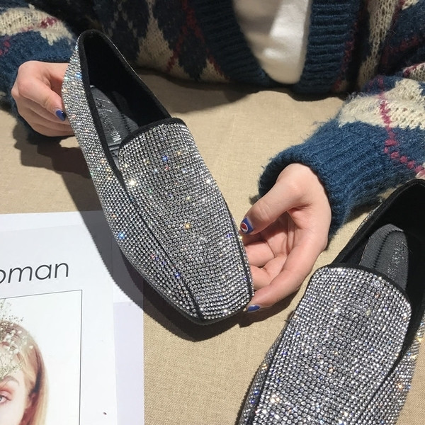 Pantofi moderni de dama cu strat de piatra in doua culori