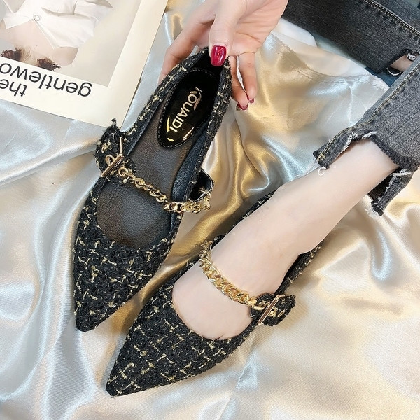 Γυναικεία παπούτσια από ύφασμα με μεταλλικό στοιχείο σε δύο χρώματα