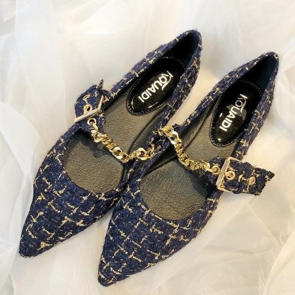 Γυναικεία παπούτσια από ύφασμα με μεταλλικό στοιχείο σε δύο χρώματα