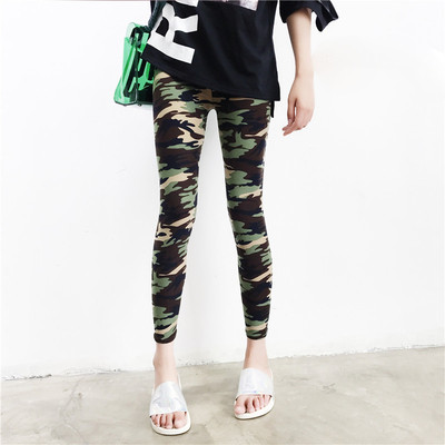 Napi női leggings terepszínű mintával
