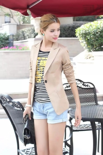 Дамско сако с имитация странични джобове