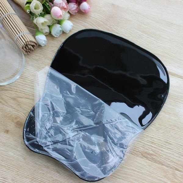 Ергономична,противоплъзгаща и много удобна подложка за мишка