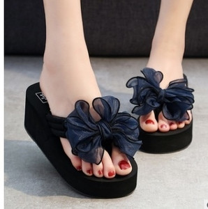 Модерни дамски чехли на мека платформа с декорация голяма панделка в няколко цвята