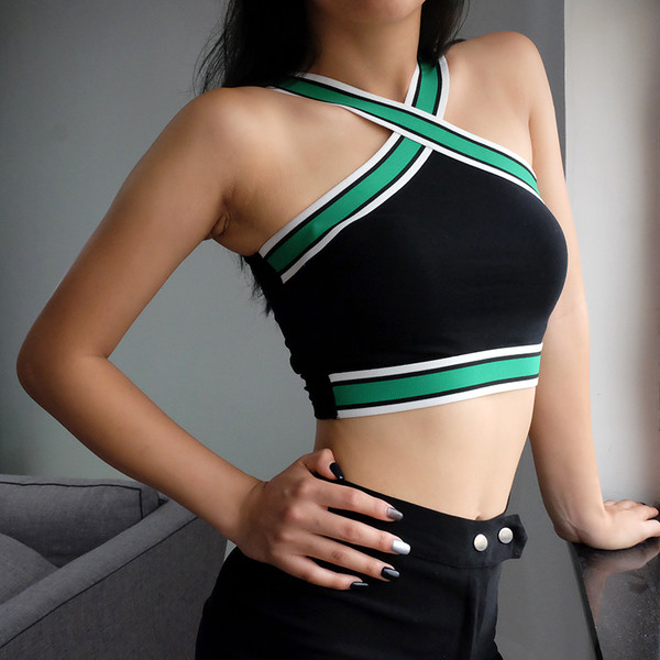 Спортно-елегантен дамски скъсен потник в черен цвят с ластични ленти