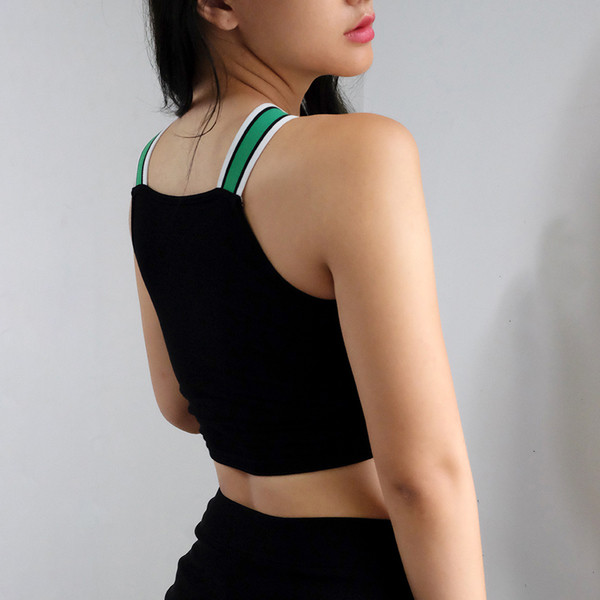 Спортно-елегантен дамски скъсен потник в черен цвят с ластични ленти