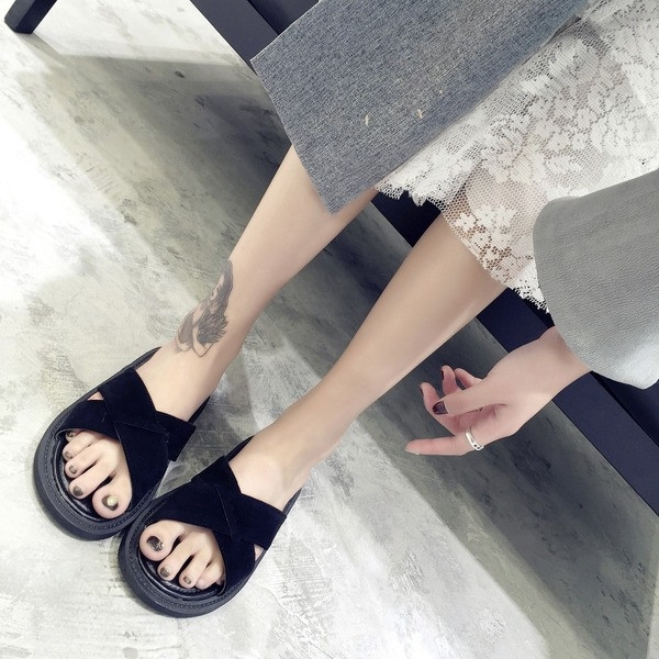 Alkalmi női papucs keresztpántokkal, két színben - szürke és fekete