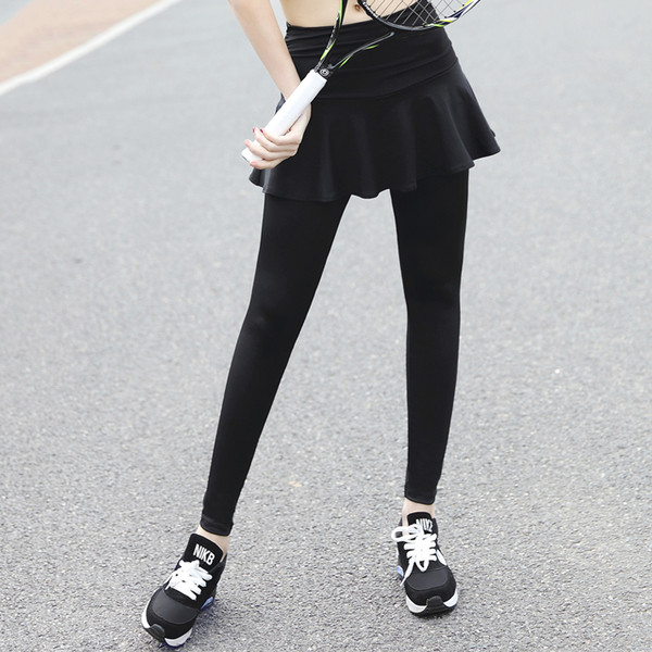 Γυναικεία ρούχα yoga wedge με φούστα - δύο μοντέλα