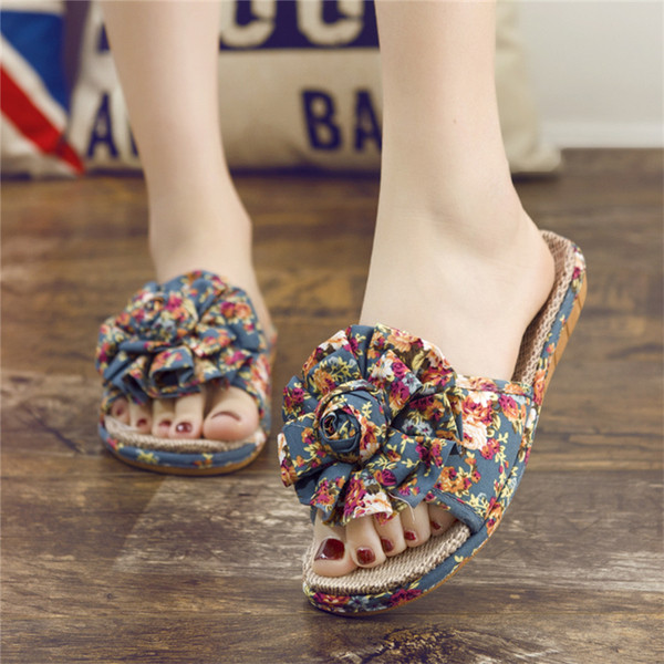 Alkalmi női papucs virágmotívumokkal több színben