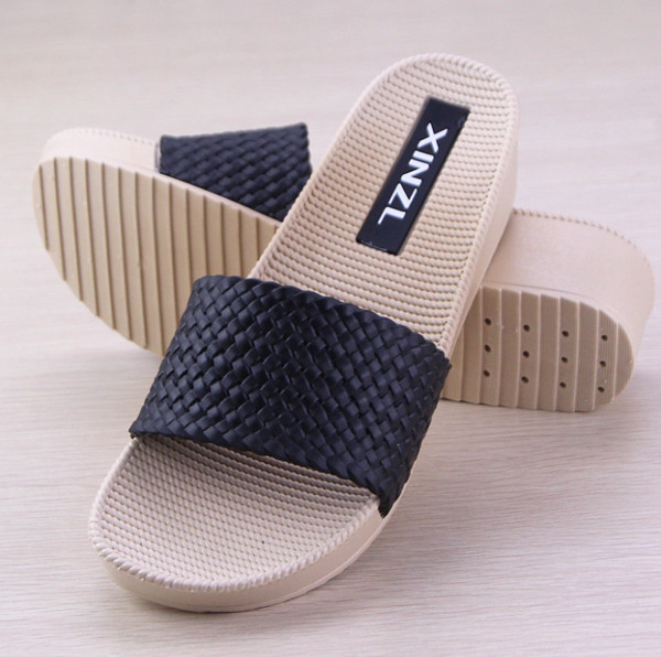 Női papucs vastag talppal, különböző friss színekben, mindennapi használatra