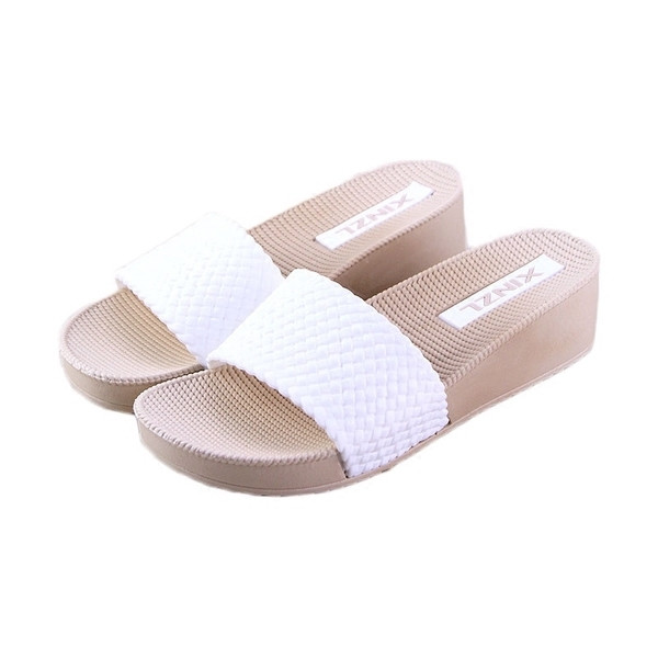 Női papucs vastag talppal, különböző friss színekben, mindennapi használatra