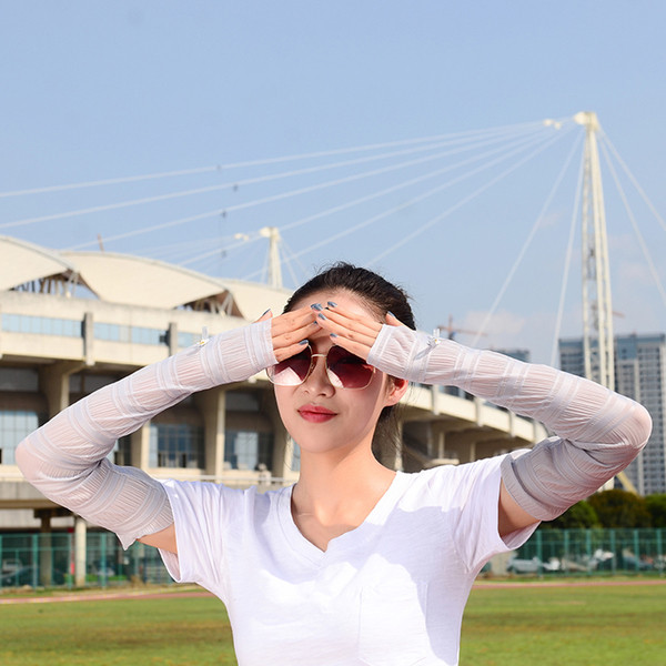 Praktikus és kényelmes ujjak, amelyek megvédik a kezet az UV-sugaraktól kerékpározás közben