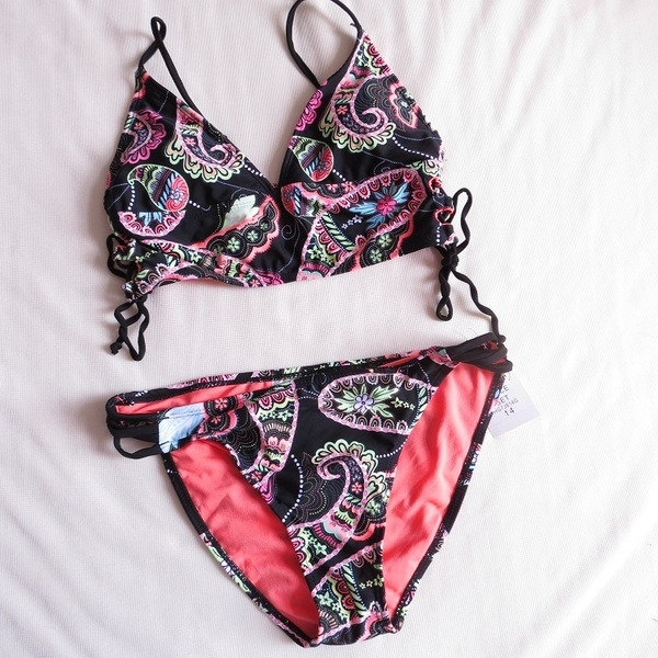 Gyermek fürdőruha lányoknak kétrészes fekete mintával