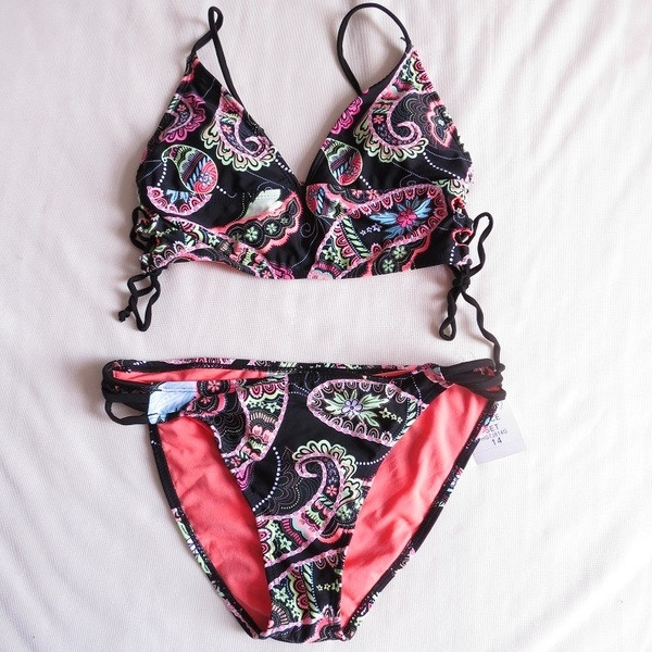 Gyermek fürdőruha lányoknak kétrészes fekete mintával