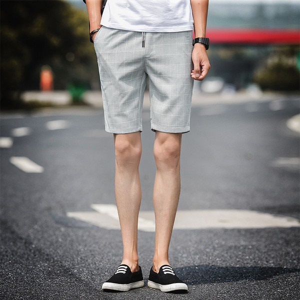 Pantaloni scurți bărbați în carouri în diferite culori cu buzunare