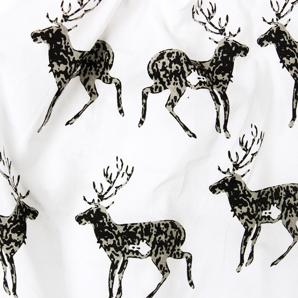 Gyermek teljes fürdőruha lányoknak fehér színben, mintával