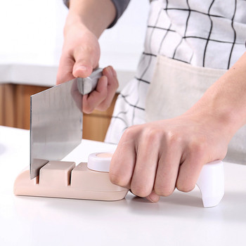 Μια μεγάλη πρακτική συσκευή για την όξυνση των νοικοκυριών μαχαίρια