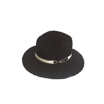 Актуална шапка за дамите в стил Панама